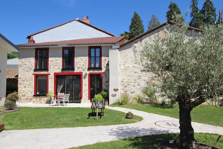 Gîte pour 4 personnes, avec Terrasse et Jardin