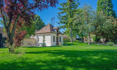 Gîte pour 4 personnes, avec terrasse et jardin à Dosches