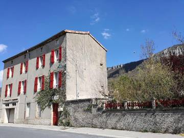 Gîte pour 11 personnes, avec jardin à Tournemire