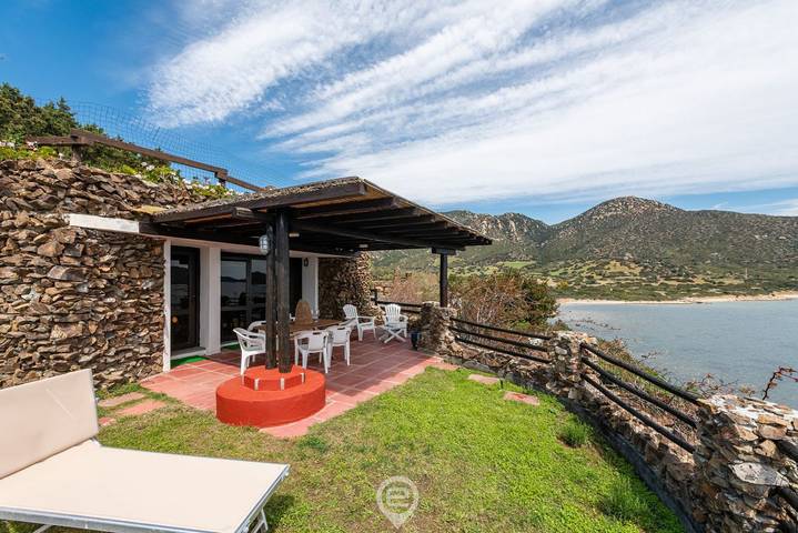 Location de vacances pour 4 personnes, avec vue sur l’océan et jardin à Villasimius - 3