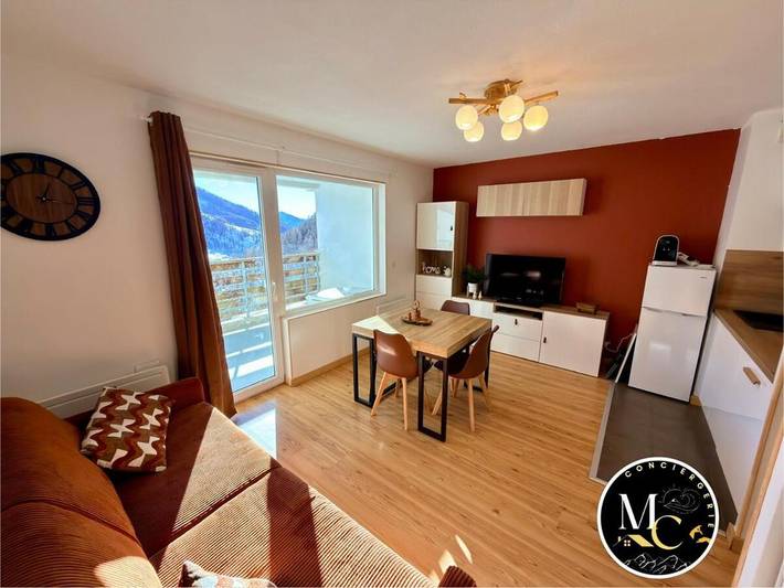 Gîte pour 6 personnes, avec Terrasse dans Cinéma L'Aiguille - 2