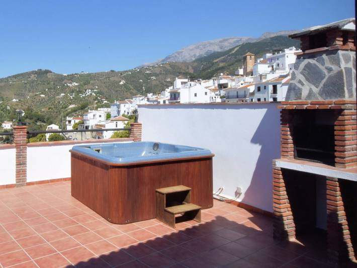 Magnifique villa avec jacuzzi in Canillas de Albaida, Cordillera Penibética
