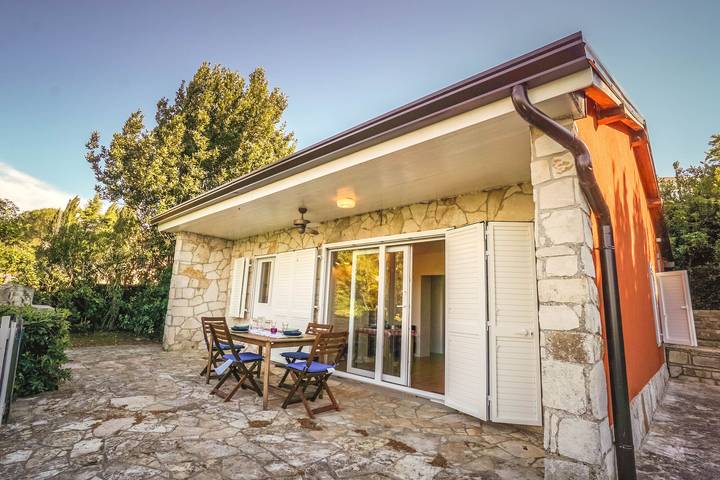 Vakantiehuis voor 6 personen, met Tuin in Savudrija