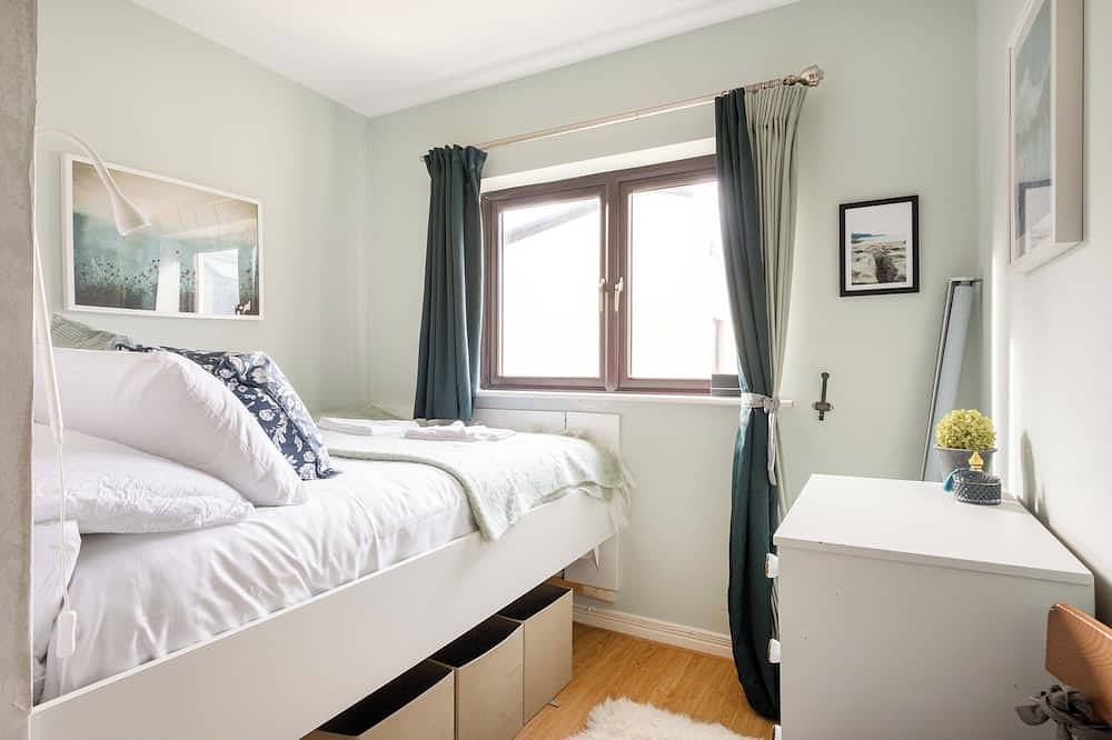 Dough Beag 02 - 250m to the Prom! in Lahinch, County Clare