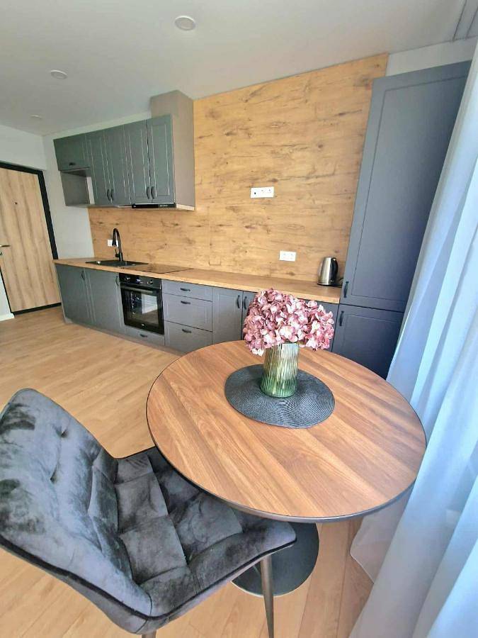 Appartement de vacances pour 2 personnes, avec balcon ainsi que vue et jardin