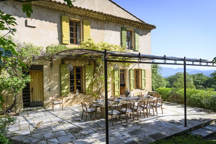 Location de vacances pour 10 personnes, avec jardin et piscine à Apt - 2