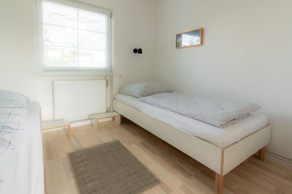 Ganze Wohnung, Großzügige Ferienwohnung mit Garten, direkt im Grünen. in Stinteck, Westerdeichstrich