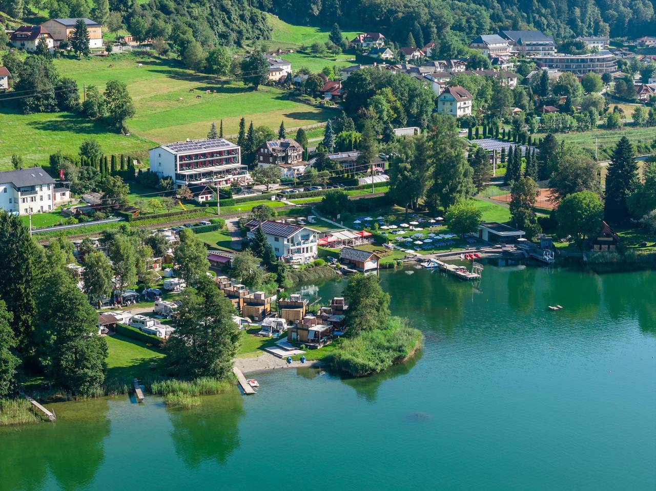 Ganze Ferienwohnung, Doppelzimmer ohne Balkon in Steindorf am Ossiacher See, Bezirk Feldkirchen