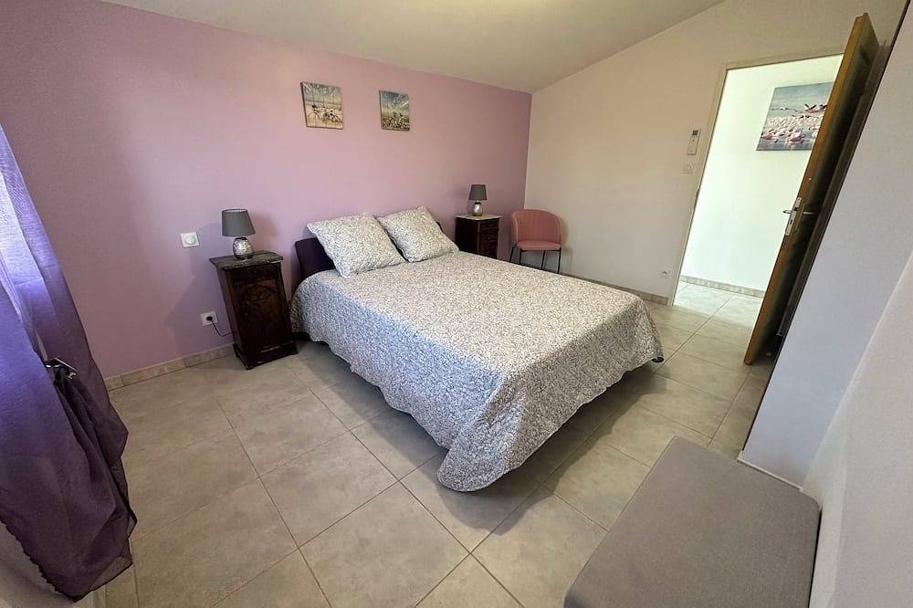 The luminous Bernis house in Bernis, Nimes region