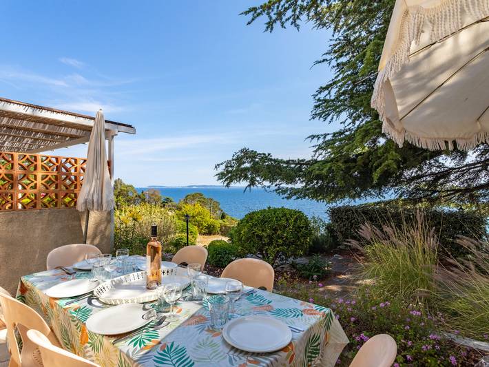 Ferienwohnung für 6 Personen, mit Terrasse und Garten in Le Lavandou - 2