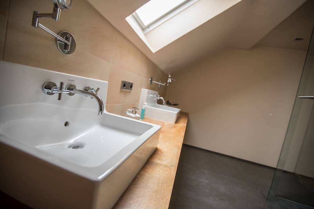 Turmsuite Hofgut Held, traumhaft für verliebte mit unvergesslichem Ausblick in Rommersheim, Naturpark Hohes Venn-Eifel