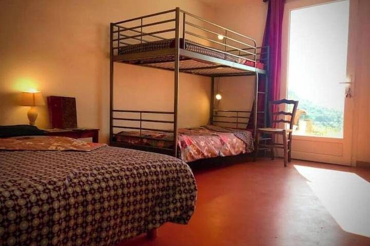 Location de vacances pour 6 personnes, avec balcon et jardin à Saint-Germain-de-Calberte - 3