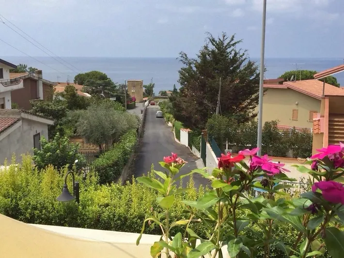 Maison d’hôte pour 4 personnes, avec balcon ainsi que vue et jardin - 1