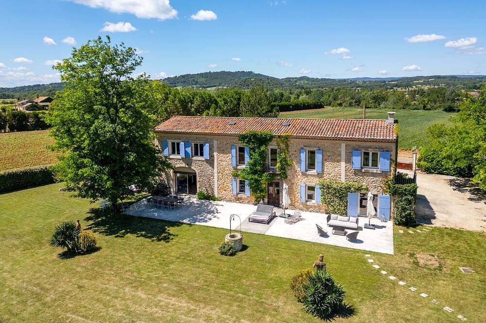Altes Bauernhaus mit Stil im Herzen des Luberon renoviert in Bonnieux, Regionaler Naturpark Luberon