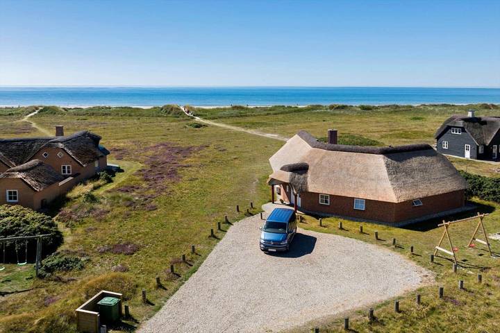 Ferienhaus mit Meerblick für 10 Personen, mit Terrasse und Whirlpool sowie Sauna und Pool, mit Haustier in Blavand