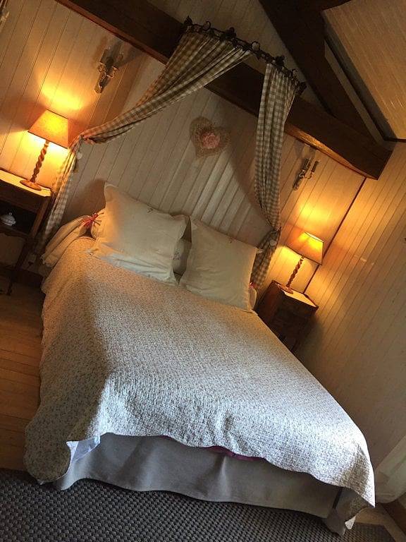 Chambres d'hôtes La Roseraie - Chambre douceur in Trizay, Région de Saintes