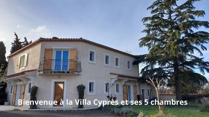 Gîte pour 10 personnes, avec balcon et jardin à Lauraguel
