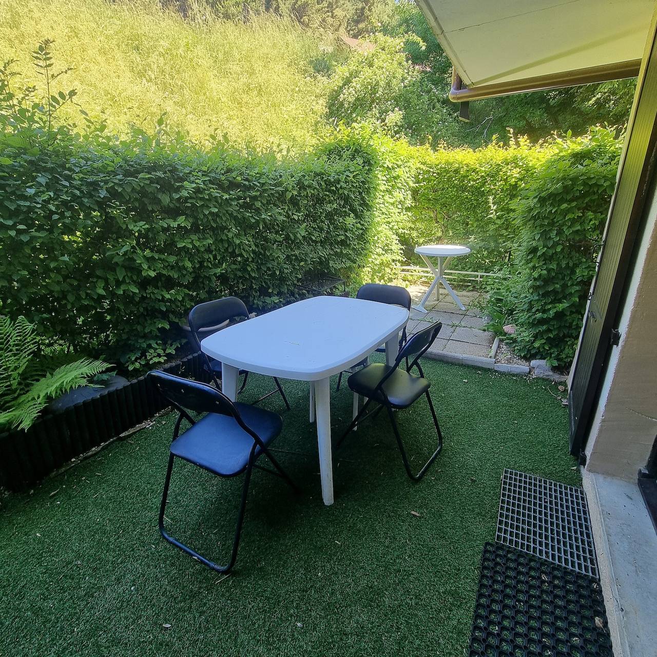 Apartamento entero, Apartamento 'Les Centaurées' con vistas a la montaña, piscina compartida y jardín privado in Gresse-en-Vercors, Parc naturel régional du Vercors