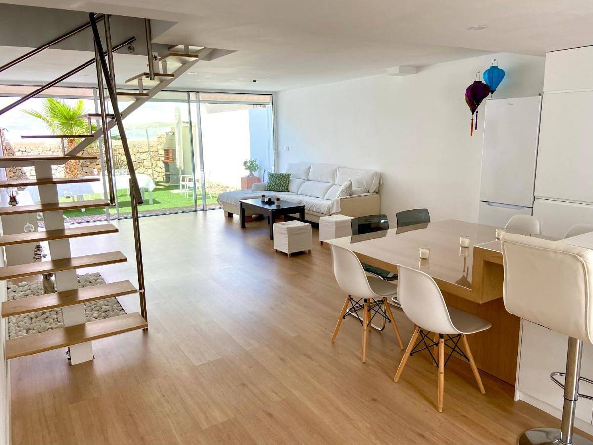 Three-Bedroom House in El Tomillar, Vélez-Málaga