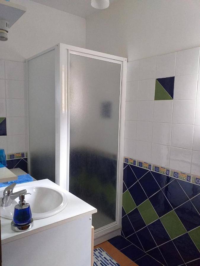 Chambre d’hôte pour 5 personnes, avec vue ainsi que piscine et jardin dans le Gard - 2