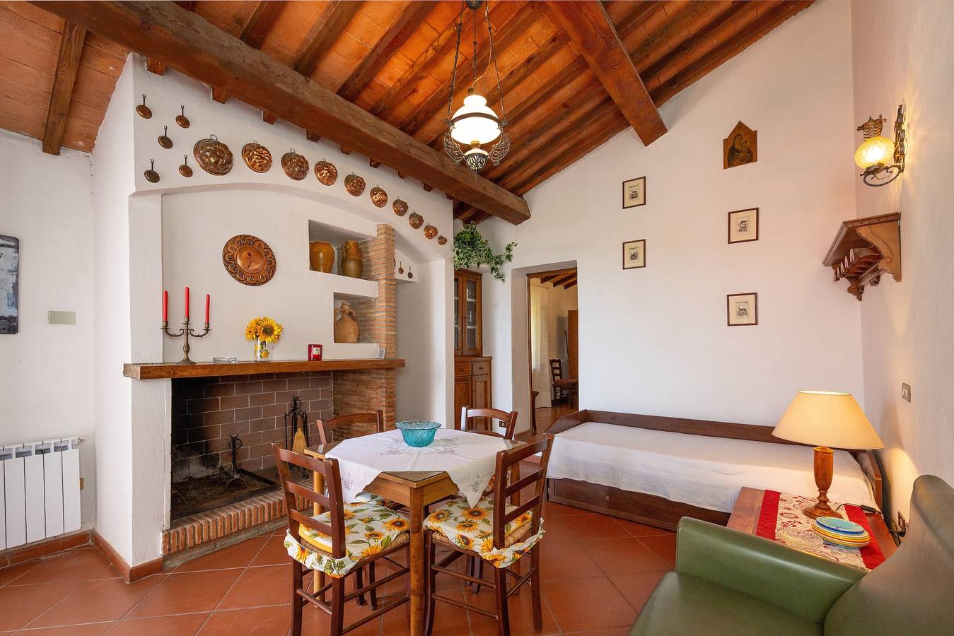 Ganze Wohnung, Ferienwohnung 'Ciliegio' mit Meerblick, privater Terrasse und Wlan in Riparbella, Etruskische Küste
