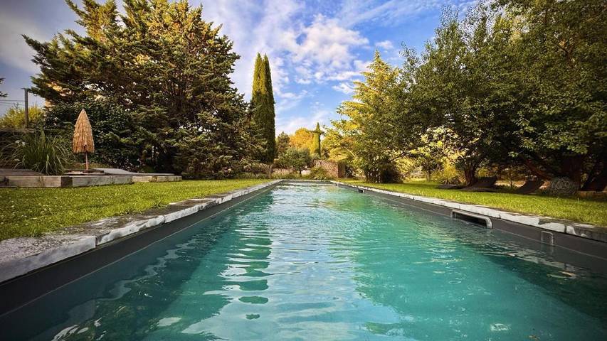 Gîte pour 2 personnes, avec piscine ainsi que jardin et vue à Saint-Julien - 4