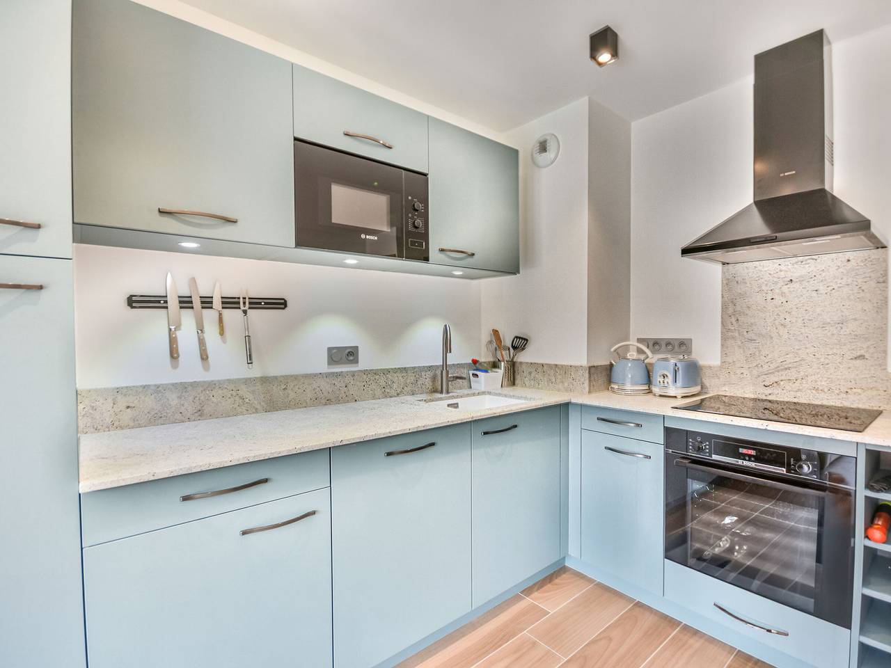 Appartement entier, Le Génépi - Superbe T2 cabine 4-6 pers, neuf, à 50m des pistes, avec balcon, garage et Wifi in Les Gets, Les Portes du Soleil