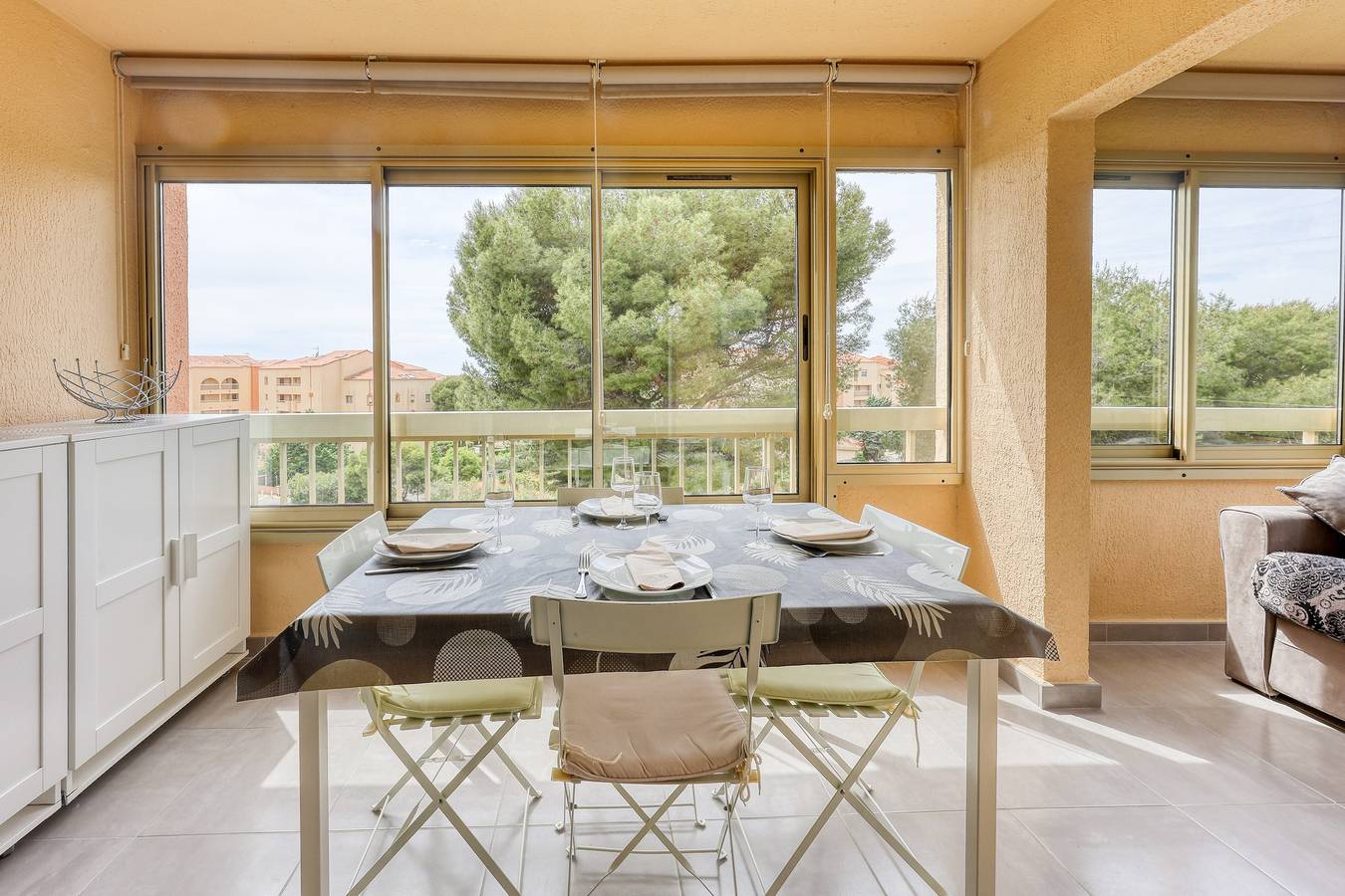 Ganze Wohnung, Ferienwohnung für 4 Personen mit Pool in La Coudoulière, Six-Fours les Plages