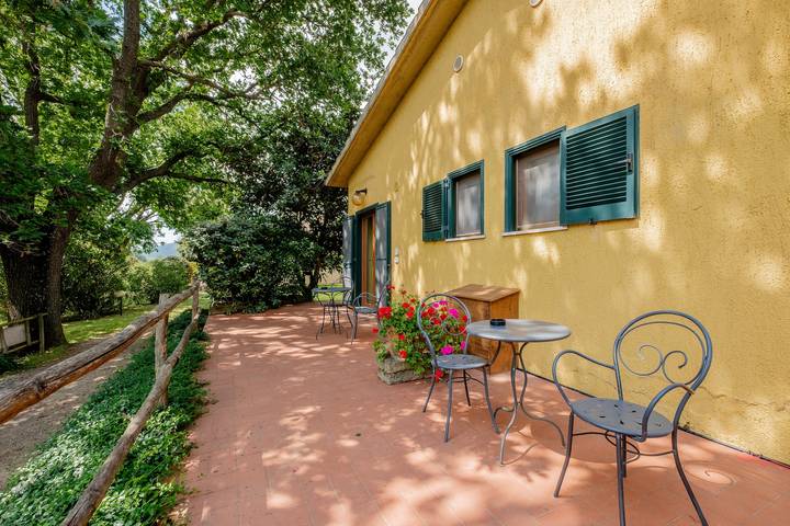 Agriturismo 'Rosaspina - Appartamento 5' con piscina condivisa, Wi-Fi e aria condizionata in Capalbio, Provincia di Grosseto