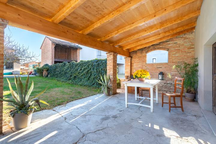 Cascina Abbona in Govone, Langhe