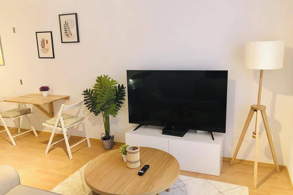 Ganze Wohnung, Modernes Apartment mit: Stellplatz/Netflix/Amazon Prime Video in Waldstetten, Schwäbische Ostalb
