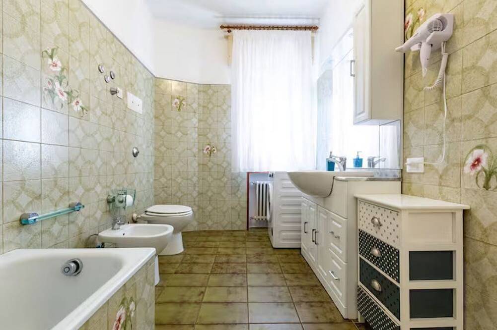 Private room in Mestre with direct bus to Venice in Mestre, Venice
