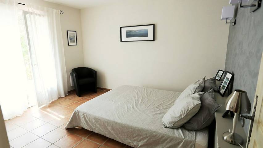 Location de vacances pour 7 personnes, avec jardin et piscine à Vagnas - 4