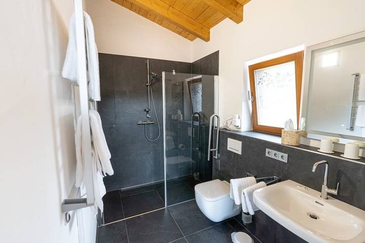 Hütte für 8 Personen, mit Balkon und Sauna sowie Ausblick in Hessen - 3