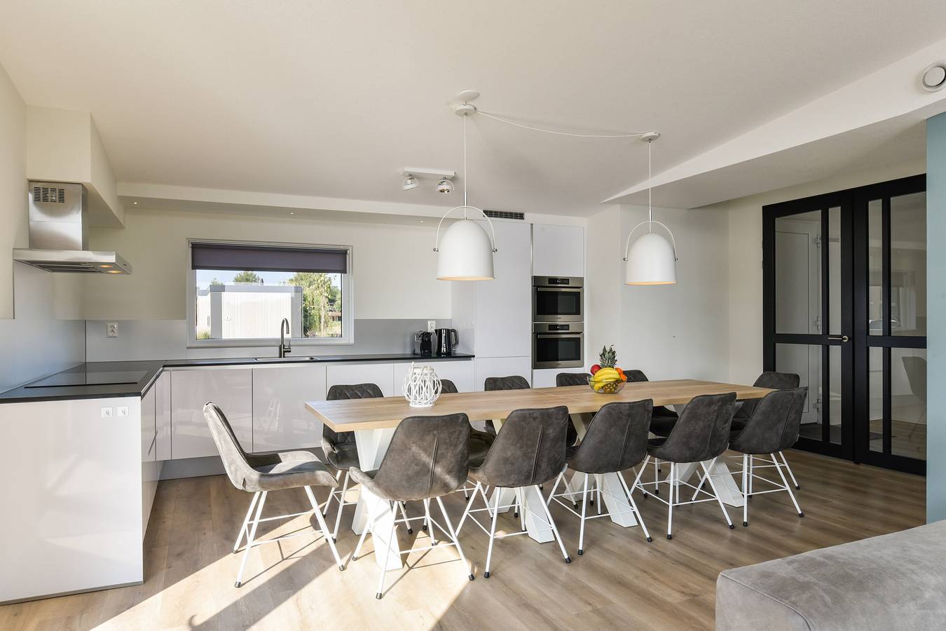 Landal Marina Resort Well — 12-persoons watervilla in Bergen (Limburg), De Maasduinen National Park