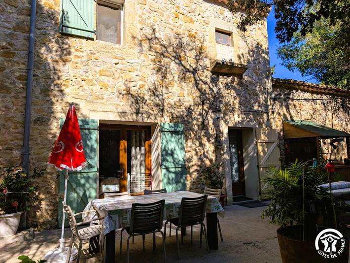 Gîte pour 6 personnes, avec jardin