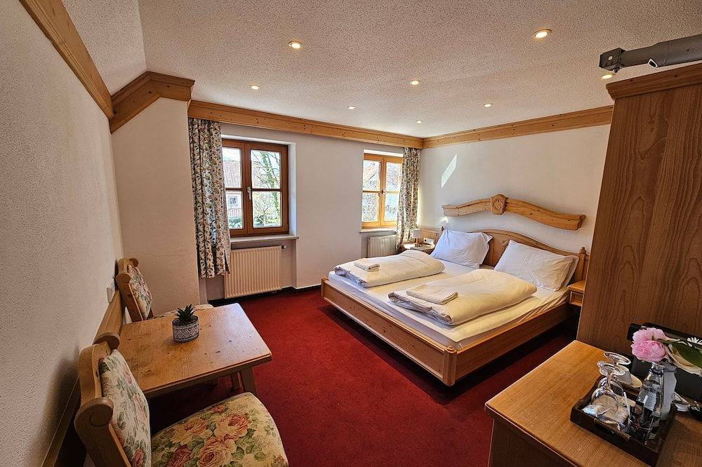 Ganze Wohnung, Zimmer '15 Doppelzimmer' mit Wlan in Seefeld, Pilsensee