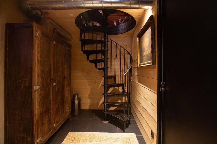 Gîte pour 8 personnes, avec sauna ainsi que vue et jardin à Rencurel - 3