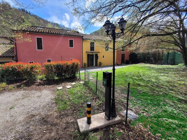 Vakantiehuis voor 12 personen, met Terras en Zwembad in Pistoia