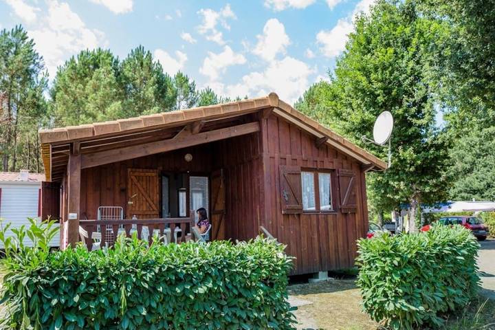 Gîte pour 6 personnes, avec bassin pour enfant à Sainte-Eulalie-en-Born - 3