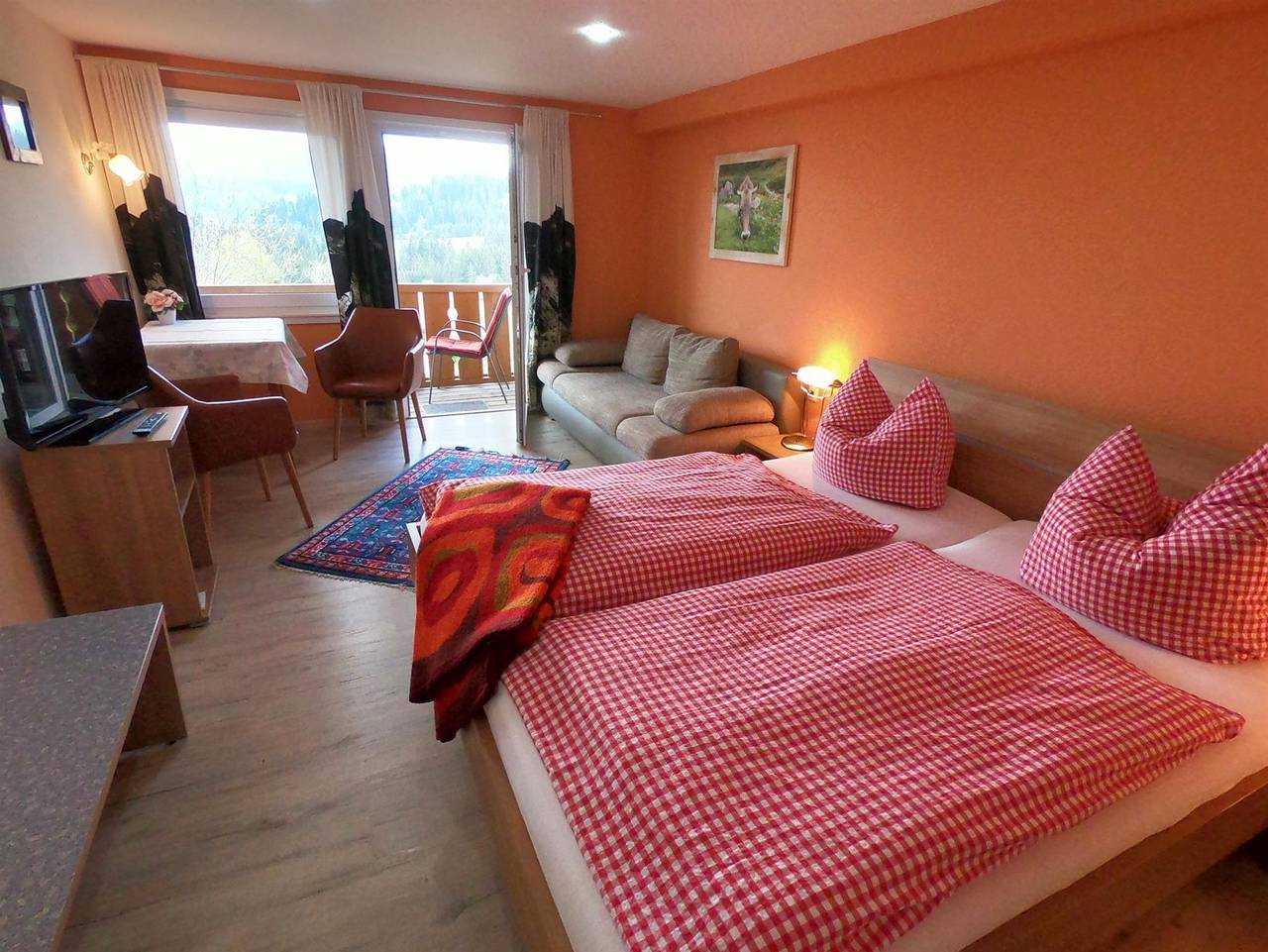 Eckstein / Gästehaus - Doppelzimmer Landhausstil, Dusche, Wc, Balkon in Mittelberg (Allgäu), Oy-Mittelberg