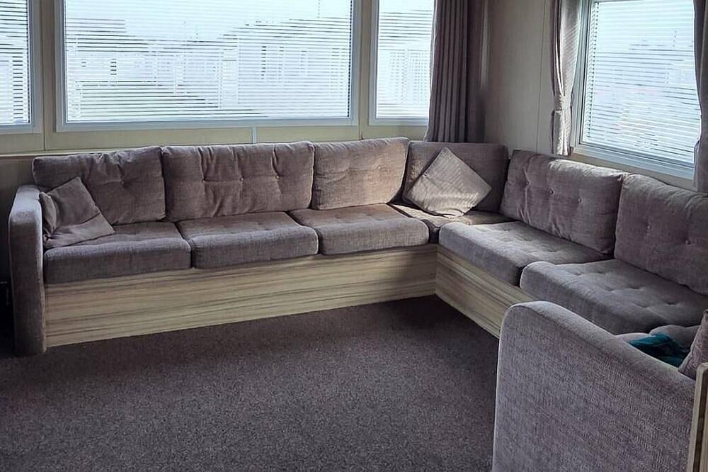 Static Caravan for 8 People in Leysdown, Kent