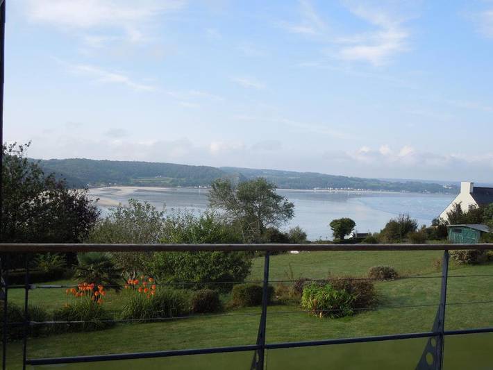 Gîte pour 4 personnes, avec jardin et piscine ainsi que terrasse et vue à Saint-Michel-en-Grève - 2