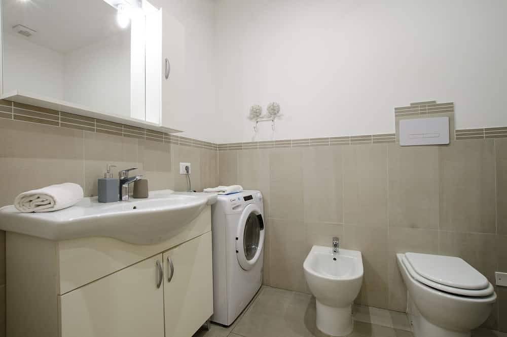 Apartamento entero, Smeralda Flats, Studio 4 guests & parking in Terranoa/Olbia, Olbia