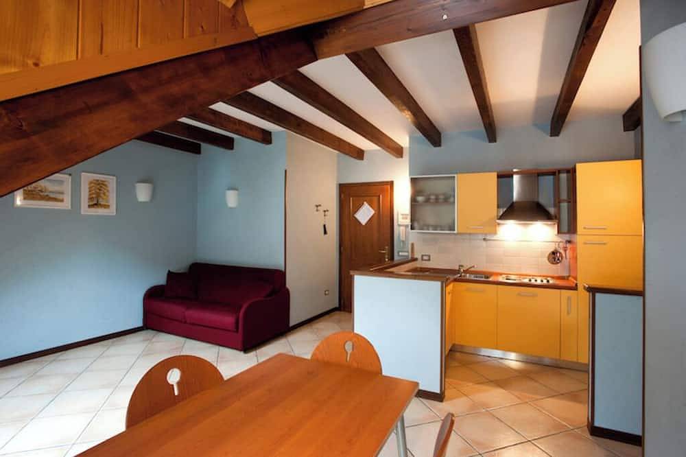 Appartamento intero, Mansarda I Pittori – Tra centro e natura con parcheggio gratuito in Santa Maria Maggiore (Città), Comune di Santa Maria Maggiore