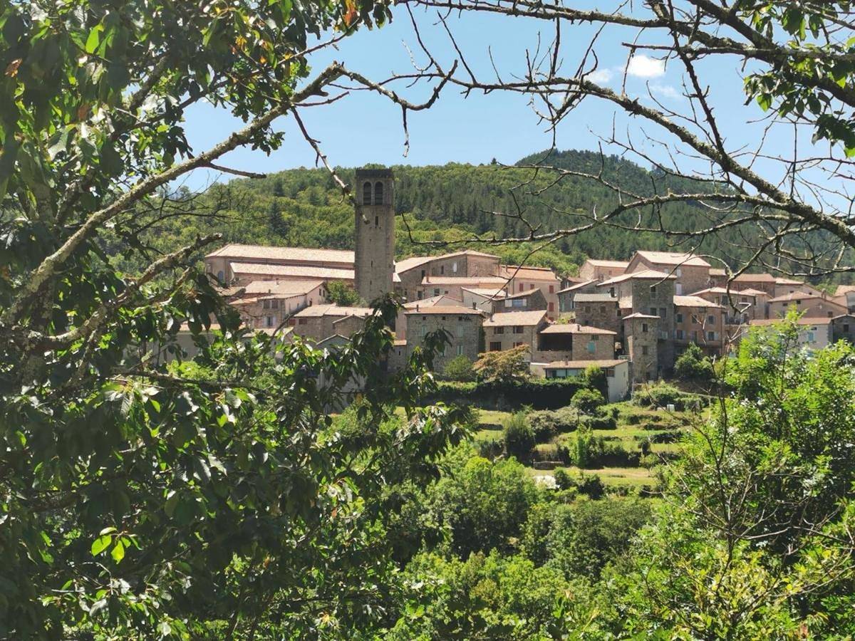 Appartement entier, Les Chataignes D'ardeche in Antraigues-sur-Volane, Parc naturel régional des Monts d'Ardèche