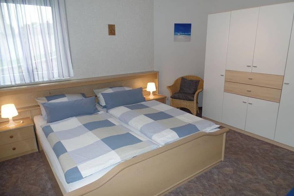Ganze Wohnung, Ferienwohnung Beate Erz - 2-Bettwohnung in Burg Eltz, Burgen (Mosel)
