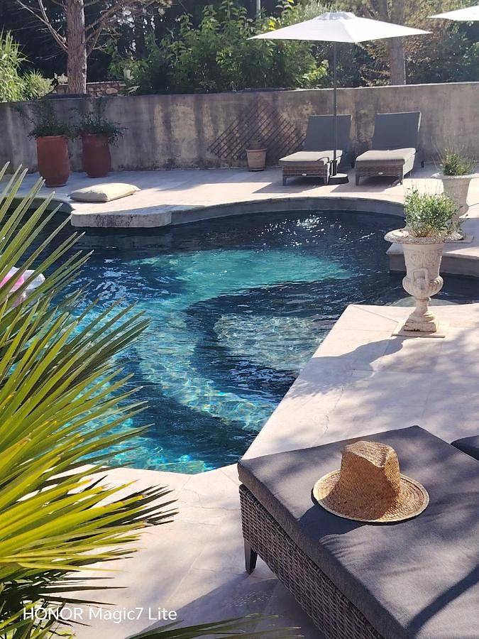 Chambre d’hôte pour 2 personnes, avec vue ainsi que jardin et piscine - 1