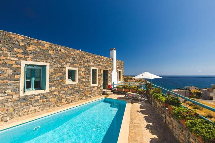 Location de vacances pour 10 personnes, avec Balcon et Jacuzzi ainsi que Terrasse et Jardin dans Mokhlos