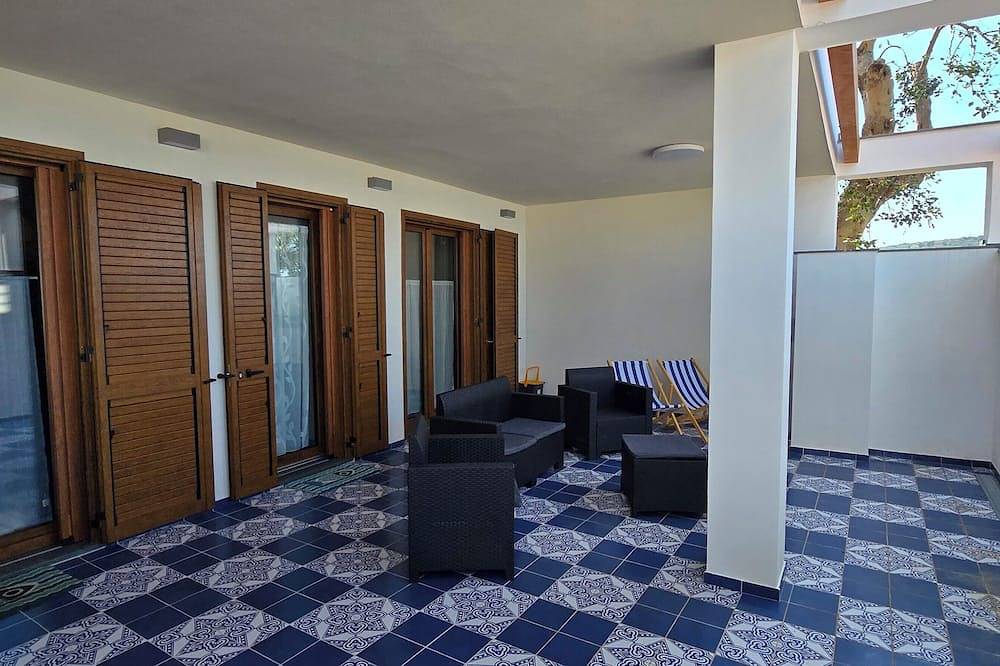 Entire apartment, The Little Blue House in Palinuro, Cilento